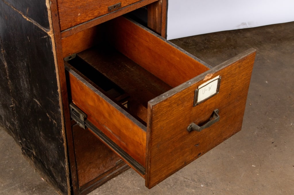 LIBRARY BUREAU 4 DRAWER FILE CABINET - 5