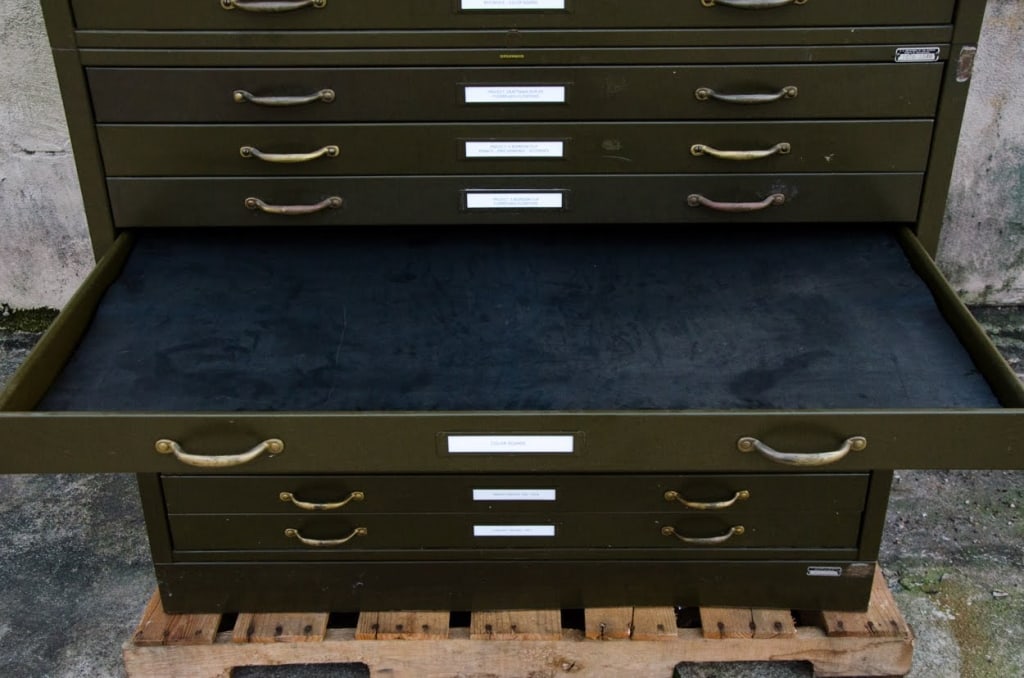 HAMILTON ARCHITECTURAL FLAT FILE CABINET - 10
