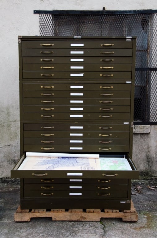 HAMILTON ARCHITECTURAL FLAT FILE CABINET - 12