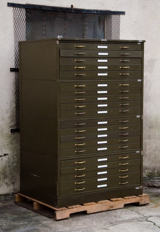 HAMILTON ARCHITECTURAL FLAT FILE CABINET - 15