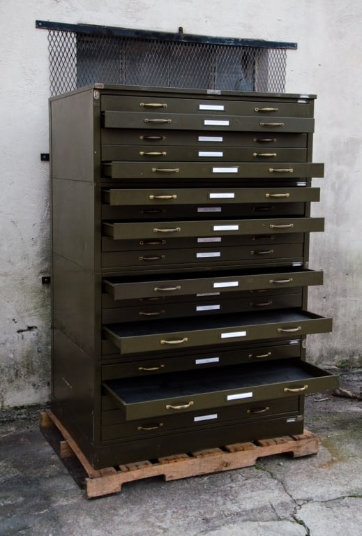 HAMILTON ARCHITECTURAL FLAT FILE CABINET - 8