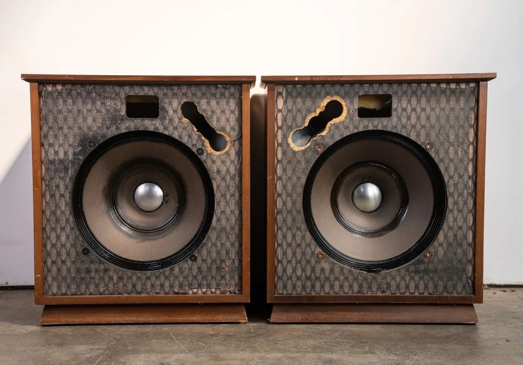 PAIR OF ALTEC LANSING MODEL 872A SPEAKERS - 2
