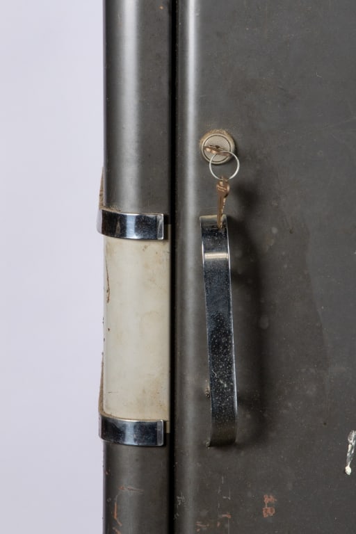 MOTOROLA INDUSTRIAL GRADE TELECOMMUNICATIONS HARDWARE CABINET - 5