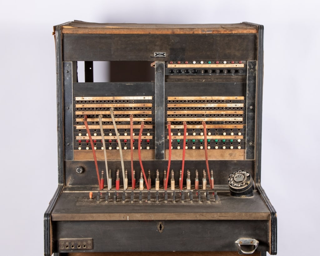1930'S WESTERN ELECTRIC BELL SYSTEM SWITCHBOARD MODEL J59025A-1 - 3