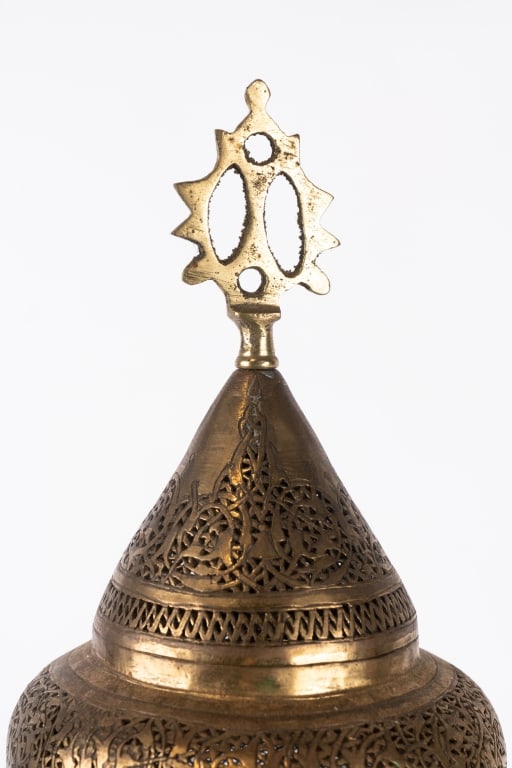 EARLY 20TH C. MOORISH BRASS TABLE LAMP - 7