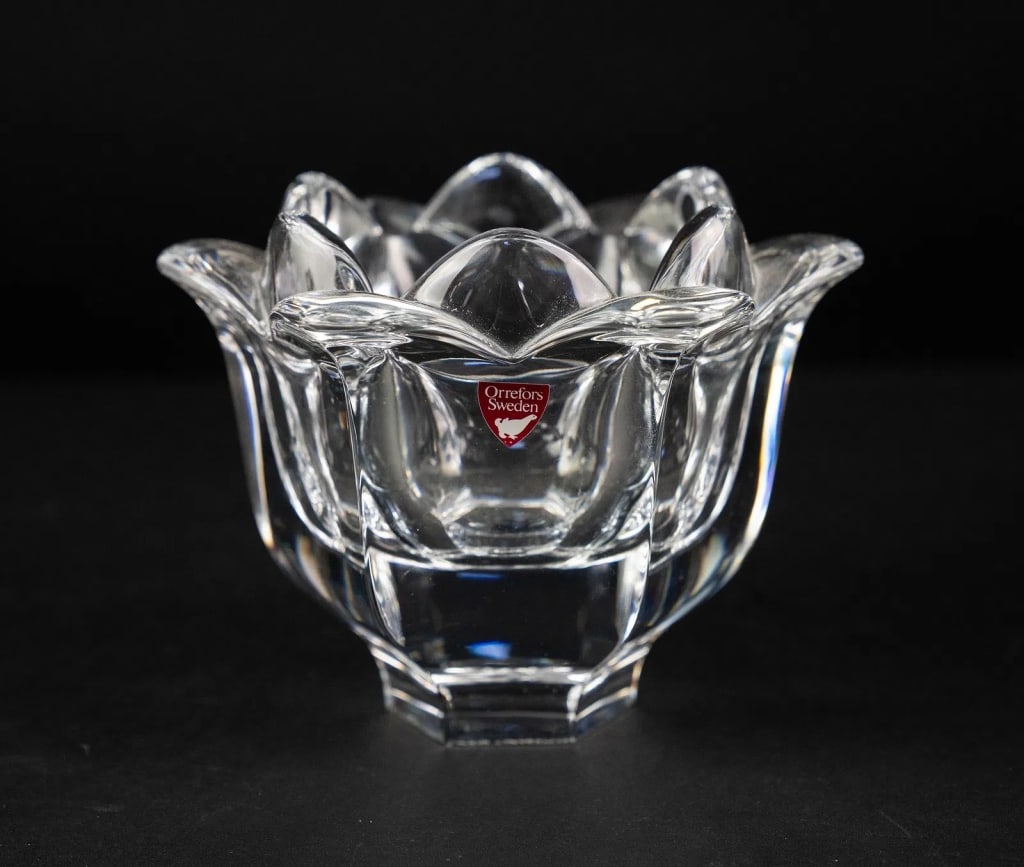 3 ORREFORS SWEDEN CRYSTAL AND GLASS ITEMS - 2