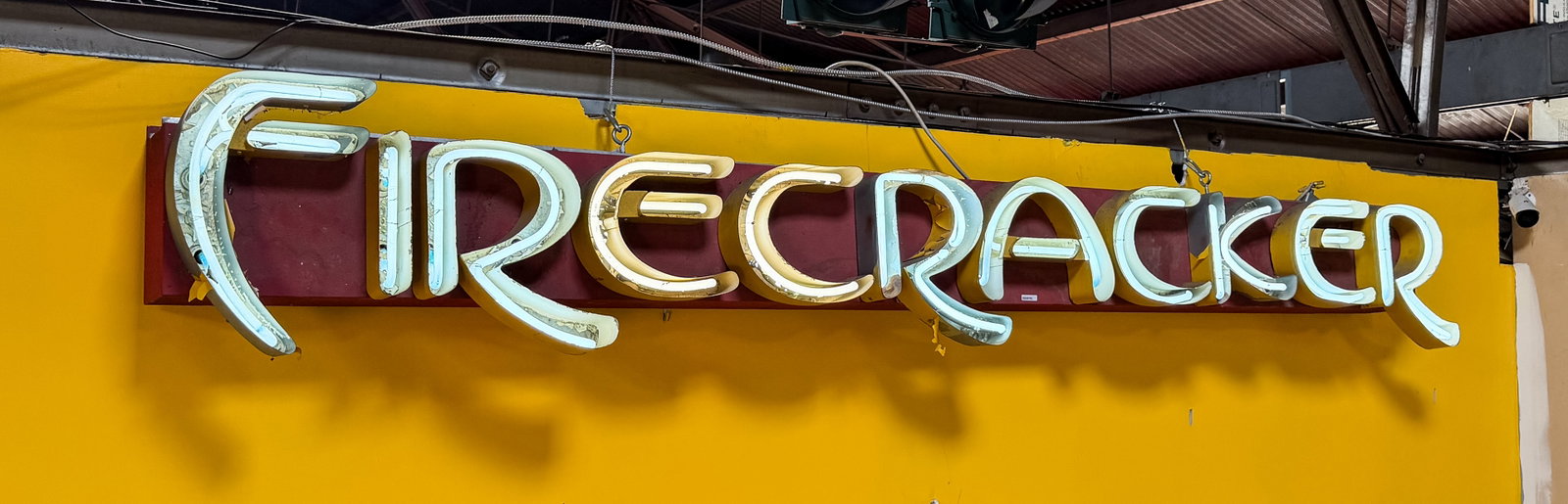 VINTAGE FIRECRACKER NEON SIGN - 3