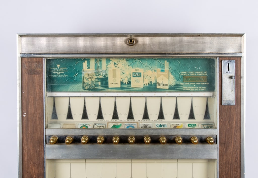 VINTAGE NATIONAL VENDORS CIGARETTE MACHINE - 3