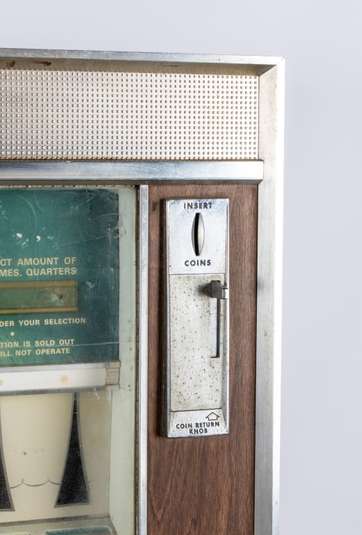 VINTAGE NATIONAL VENDORS CIGARETTE MACHINE - 7
