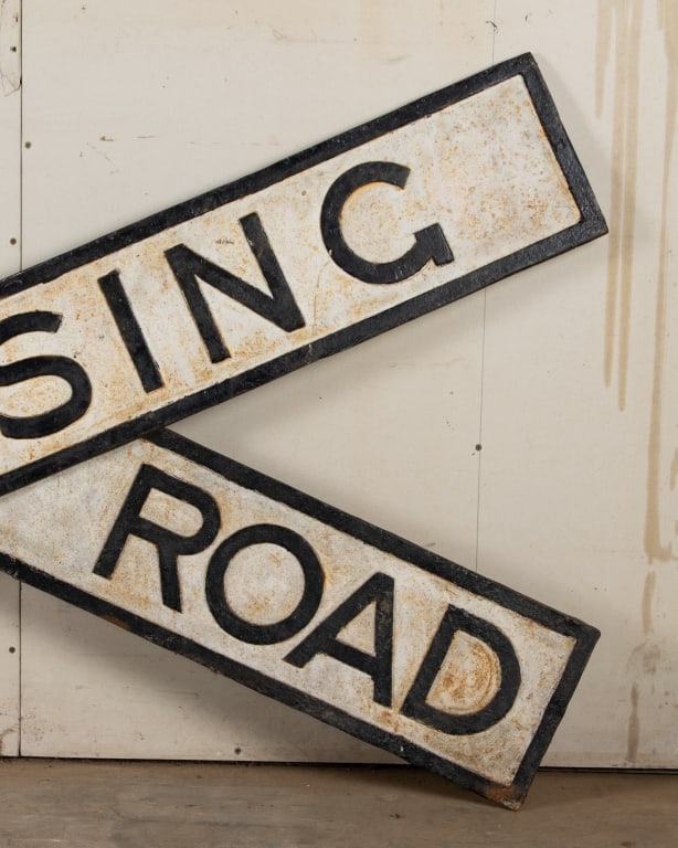 ORIGINAL ENAMEL CAST IRON RAILROAD CROSSING SIGN - 3
