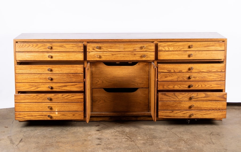 MID-CENTURY THOMASVILLE HUNTLEY DRESSER - 5