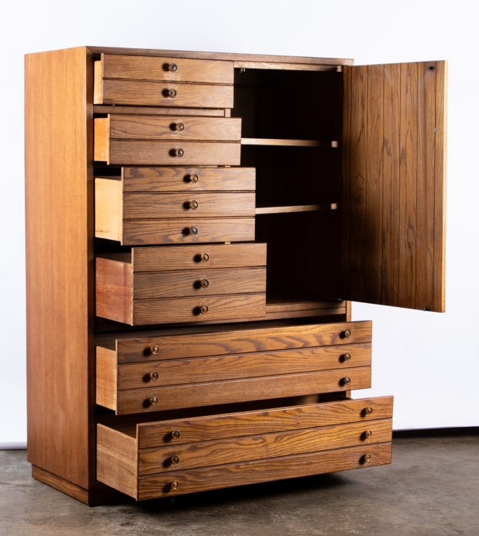 MID-CENTURY THOMASVILLE HUNTLEY DRESSER - 4