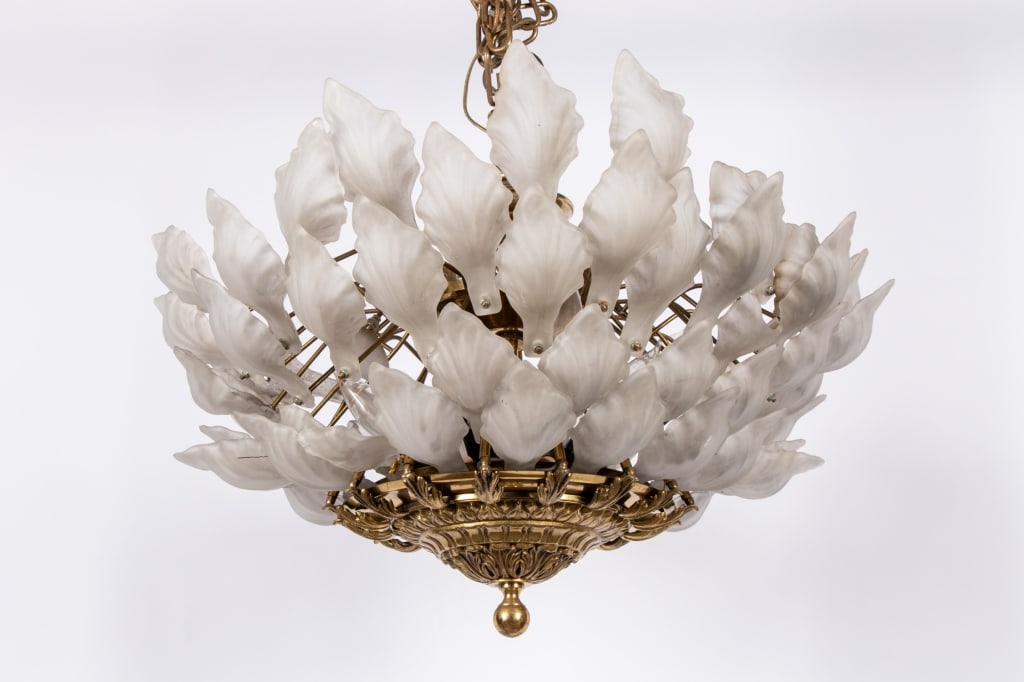 ART DECO ALBA MACBETH STYLE FROSTED GLASS LEAF CHANDELIER - 3