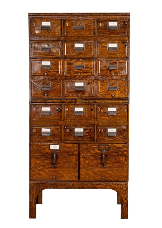 GLOBE-WERNICKE METAL FILE CABINET: Globe-Wernicke metal file cabinet. Approximate dimensions: h. 65.5", w. 32.25", d. 18.5" Disclaimer: Participating bidders must have a credit card on file with LiveAuctioneers in order for their