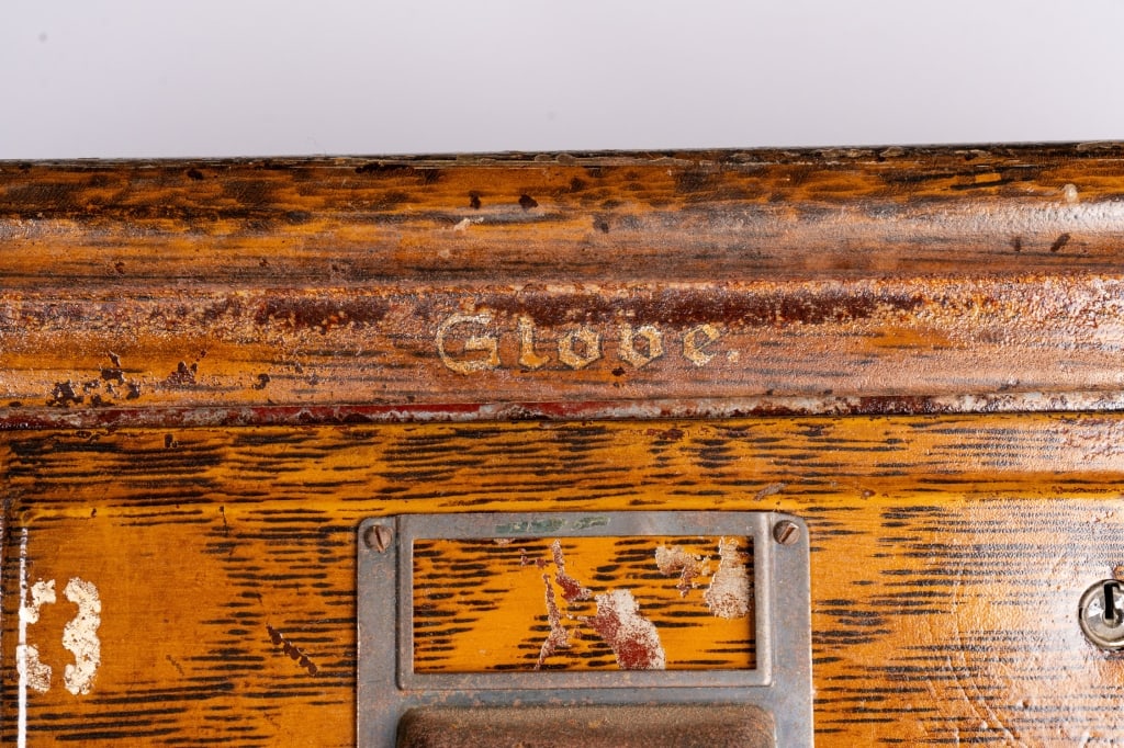 GLOBE-WERNICKE METAL FILE CABINET - 6