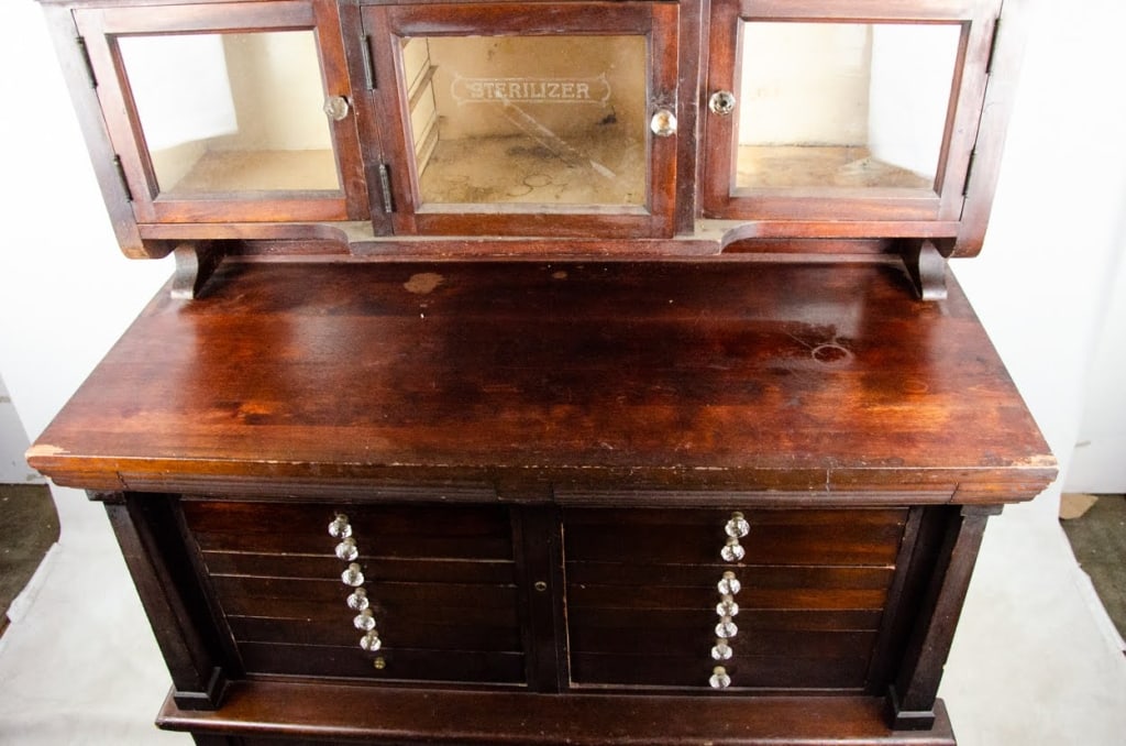 EARLY 20TH CENTURY MAHOGANY DENTAL CABINET - 16