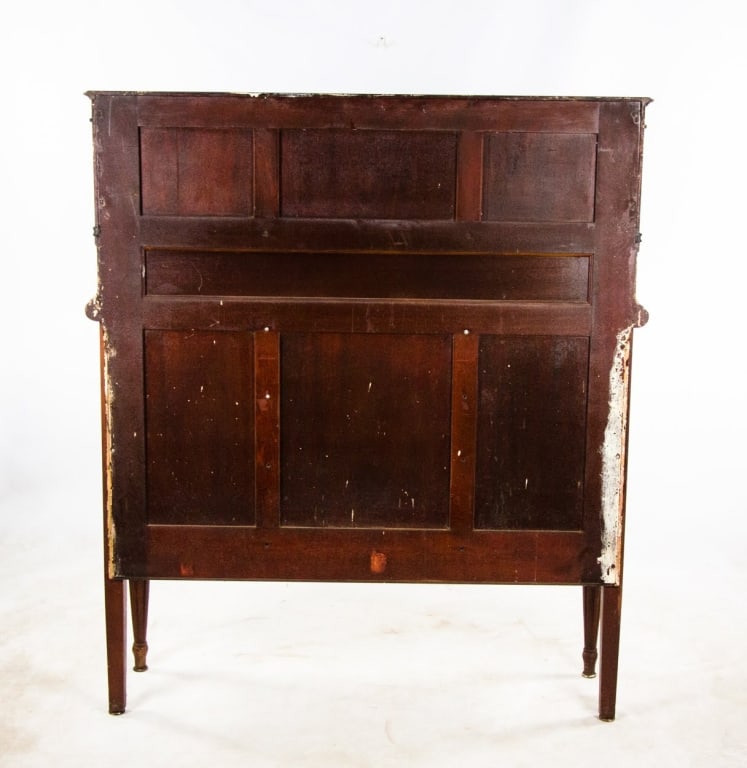 EARLY 20TH C. WOODEN DENTAL CABINET - 19