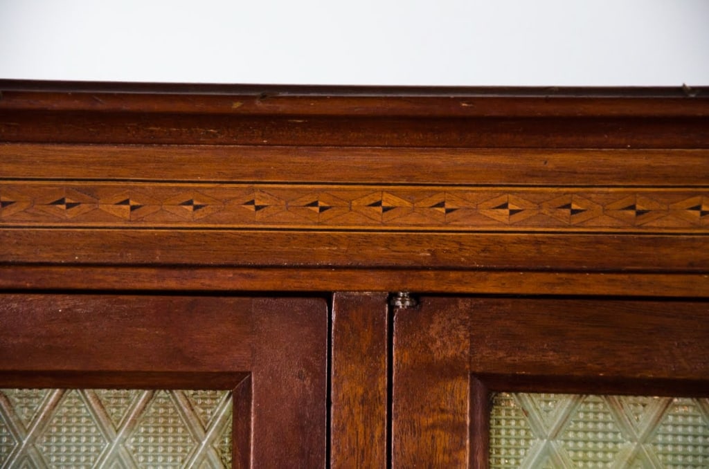 EARLY 20TH C. WOODEN DENTAL CABINET - 9