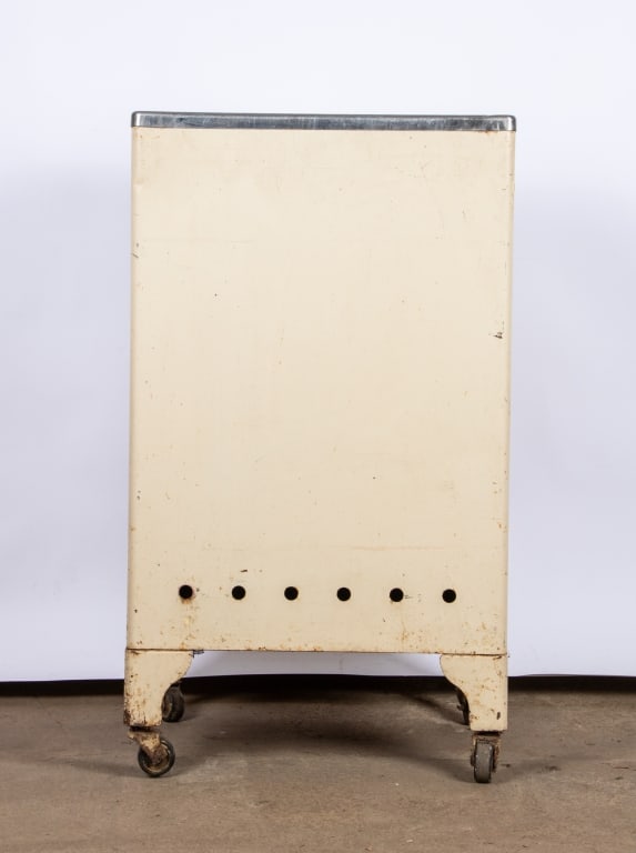 VINTAGE PORTABLE METAL MEDICAL CABINET - 6