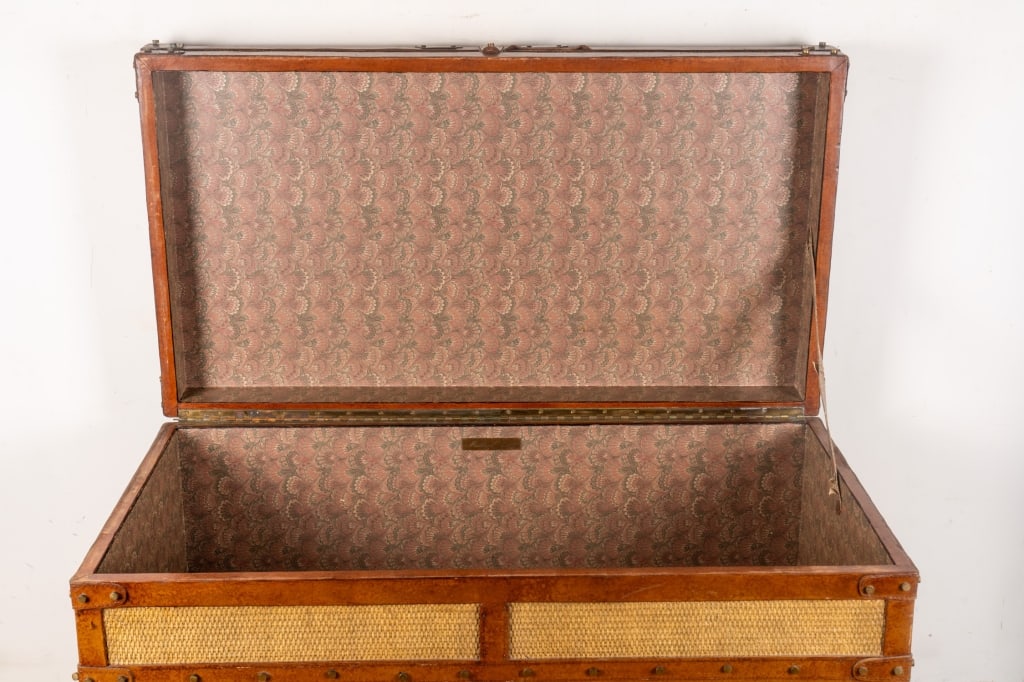 MAITLAND SMITH LEATHER-BOUND TRUNK - 5