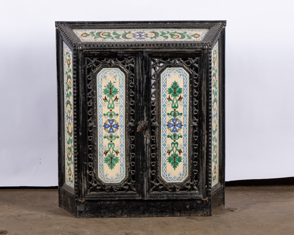 EUROPEAN CAST IRON FIREPLACE INSERT WITH COVER - 2