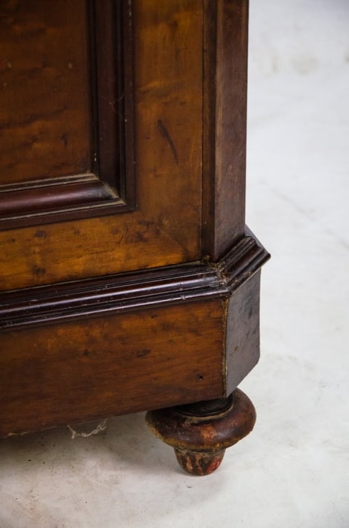 VICTORIAN MARBLE TOP DRESSER - 10