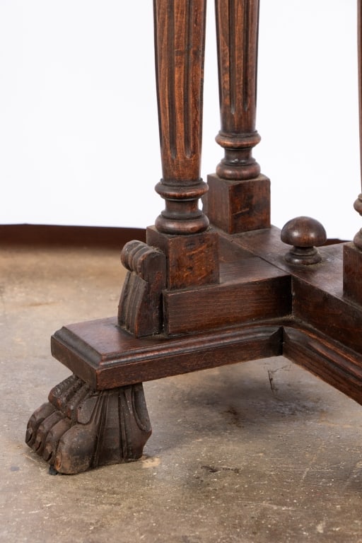 ACCENT TABLE WITH HEXAGONAL TOP & CLAW FEET - 5