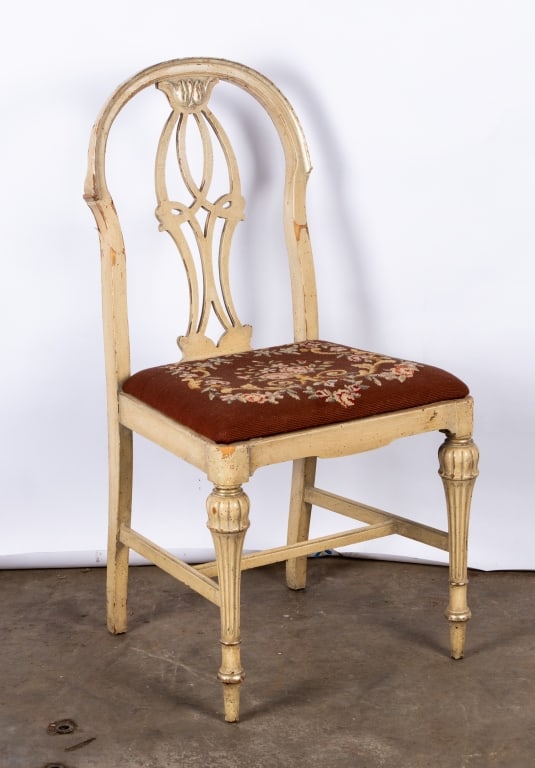 20TH CENTURY POLYCHROME CHAIR WITH OTTOMAN - 5
