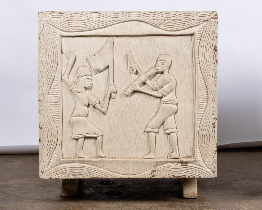 PAIR OF MODERN FIGURAL END TABLES - 7