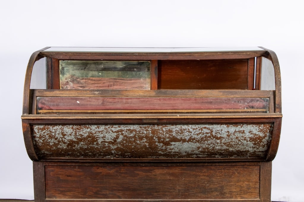 AMERICAN MERCANTILE STORE DISPLAY CASE - 2