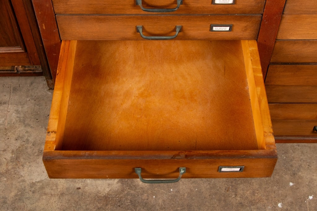 20TH CENTURY 38-DRAWER OAK FILE CABINET - 5
