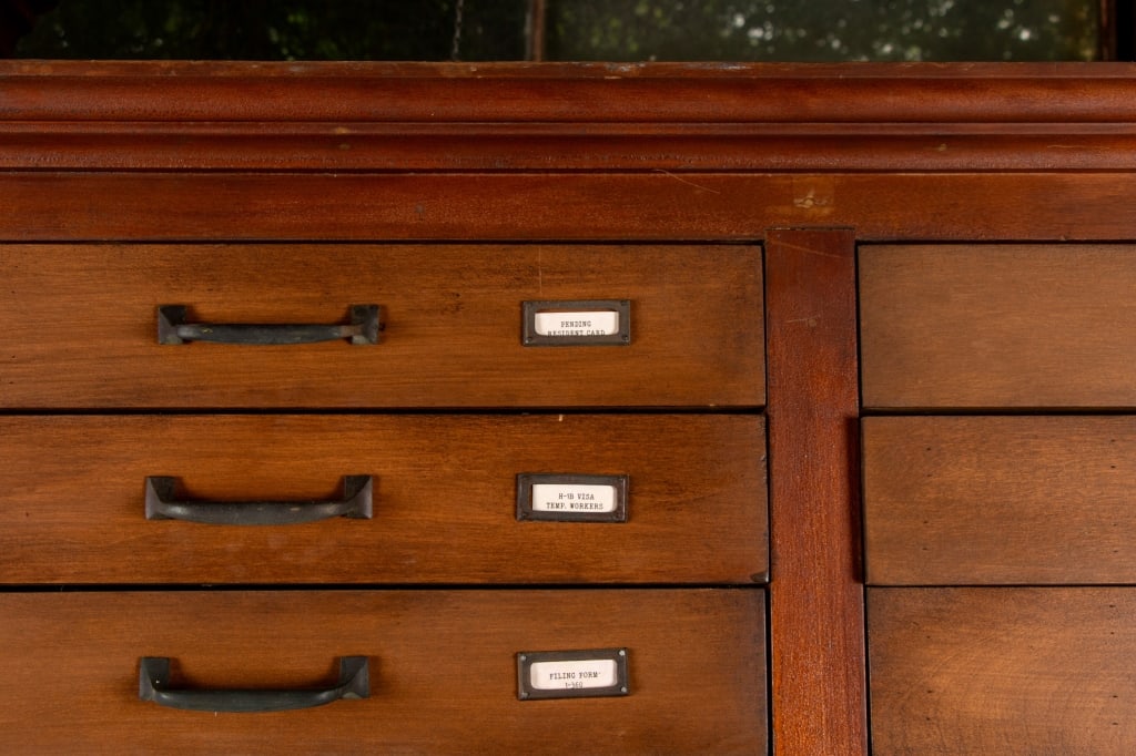20TH CENTURY 38-DRAWER OAK FILE CABINET - 6