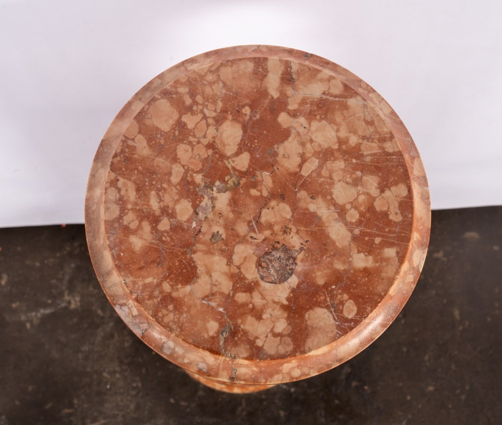 SINGLE MARBLE COLUMN FORM PEDESTAL - 4