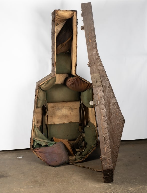 19TH C. C.A. TAYLOR TRUNK WORKS CELLO CASE - 4