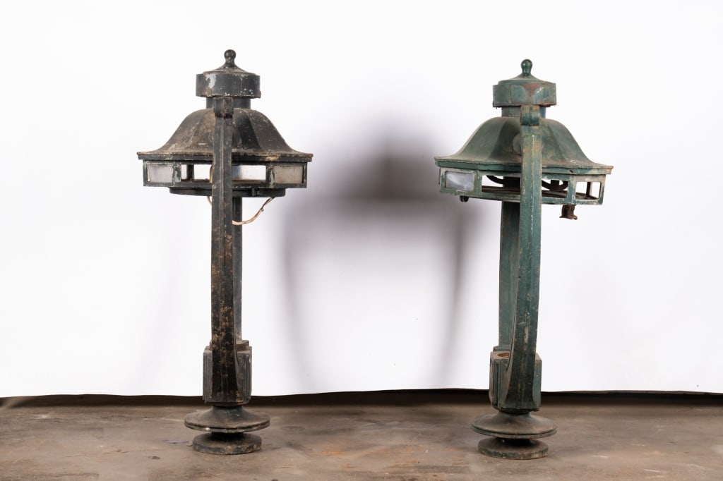 PAIR OF CINCINNATI STREET LIGHT LAMP POSTS - 2