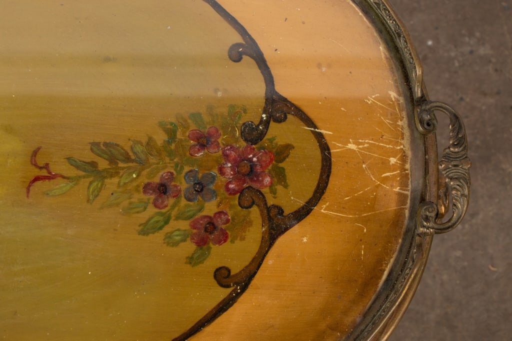 VENETIAN STYLE HAND-PAINTED SIDE TABLE - 8