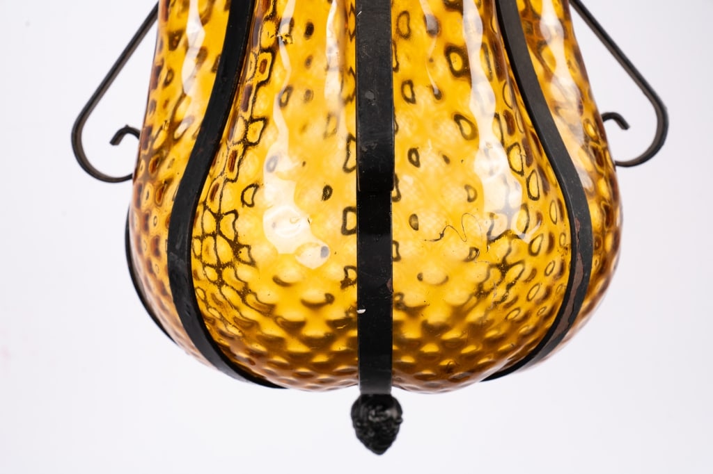 WROUGHT IRON & SWAG AMBER GLASS PENDANT LIGHT - 7