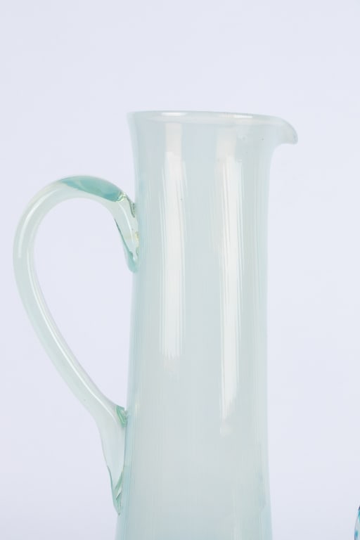 COLLECTION OF 4 MID-CENTURY GLASS ITEMS - 8