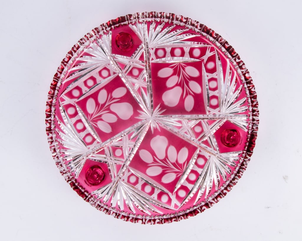 THREE 20TH CENTURY CRANBERRY GLASS ITEMS - 4