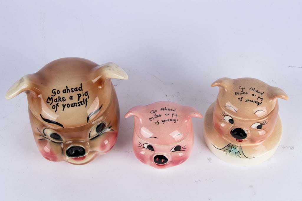 3 VINTAGE PIG COOKIE JARS & PLATTER - 5