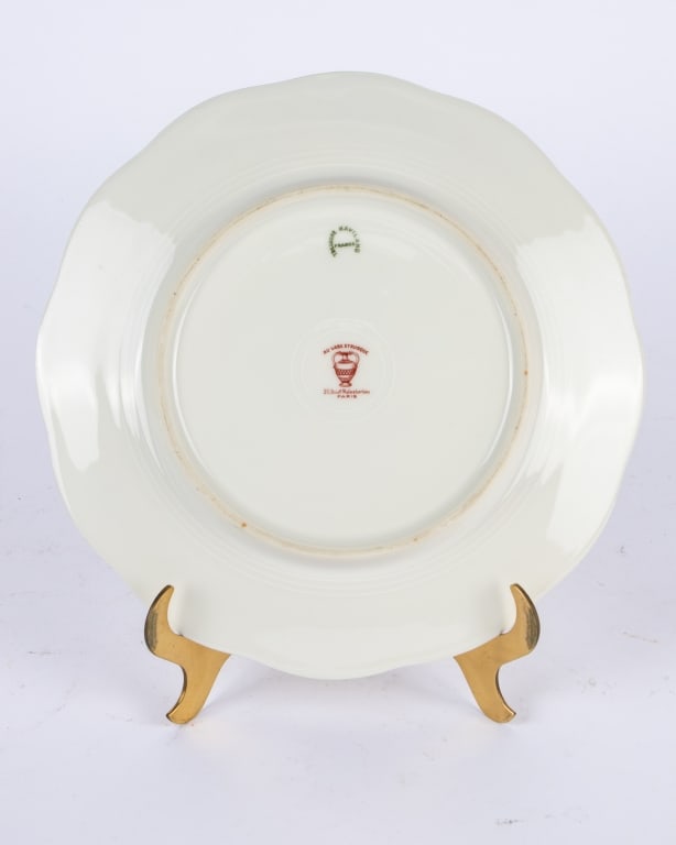 SET OF 8 LIMOGES STYLE PORCELAIN PLATES - 8
