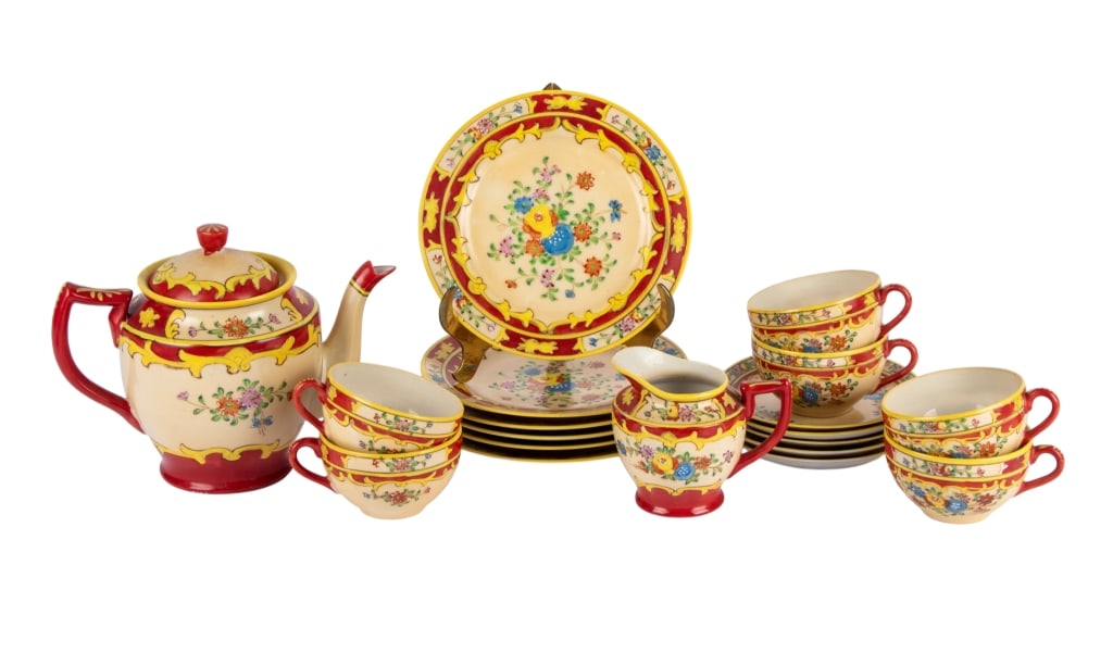 18-PIECE JAPANESE MID-CENTURY HAND-PAINTED TEA SE: 18-piece Japanese hand-painted tea set including teapot, creamer, 6 cups, 5 saucers, 6 dessert plates. Approximate dimensions: Disclaimer: Participating bidders must have a credit card on file with