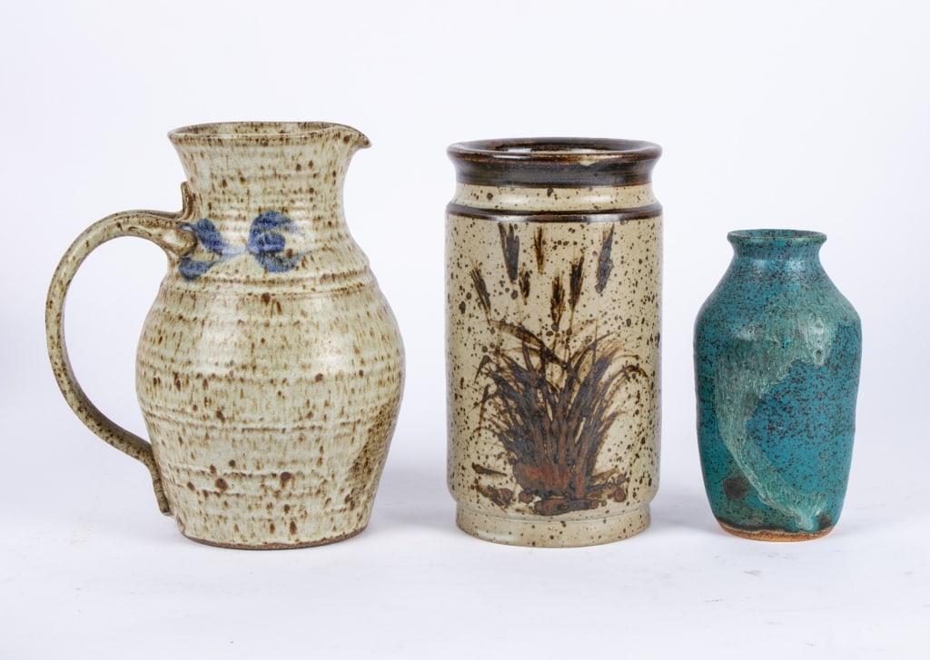 5PC MID-CENTURY POTTERY COLLECTION - 2