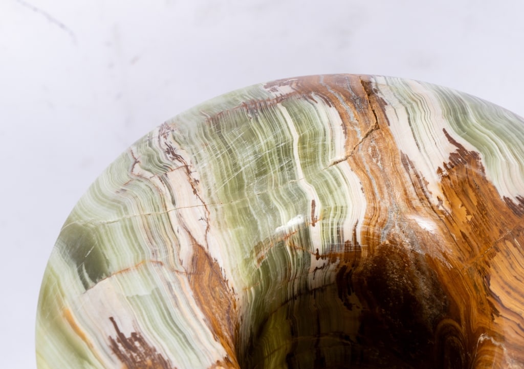 PAIR OF POLISHED ONYX FLOOR VASES - 10