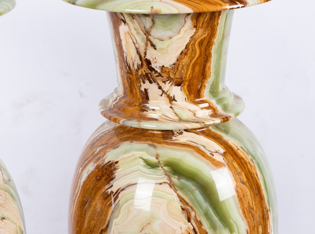 PAIR OF POLISHED ONYX FLOOR VASES - 4