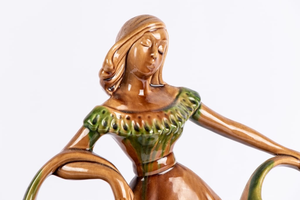 VINTAGE ROYAL HAEGER FIGURAL PLANTER - 2