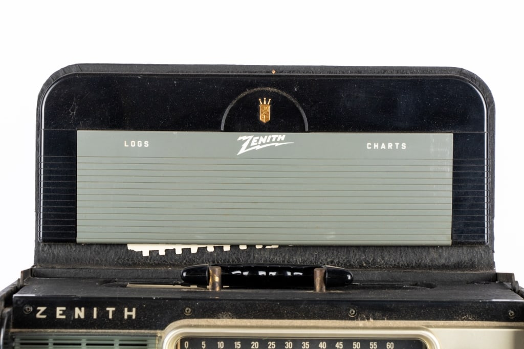 VINTAGE ZENITH TRANS-OCEANIC RADIO - 3