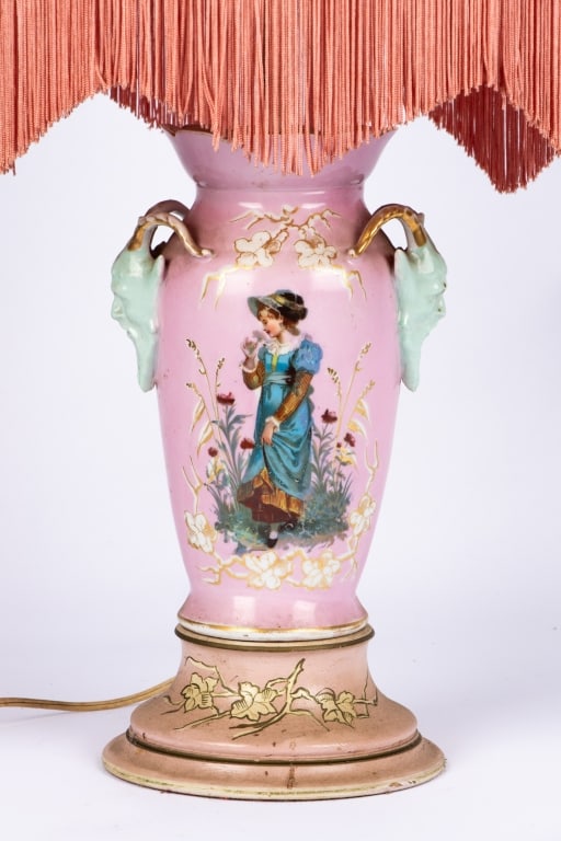 VICTORIAN PINK MAJOLICA FIGURAL LAMP - 3