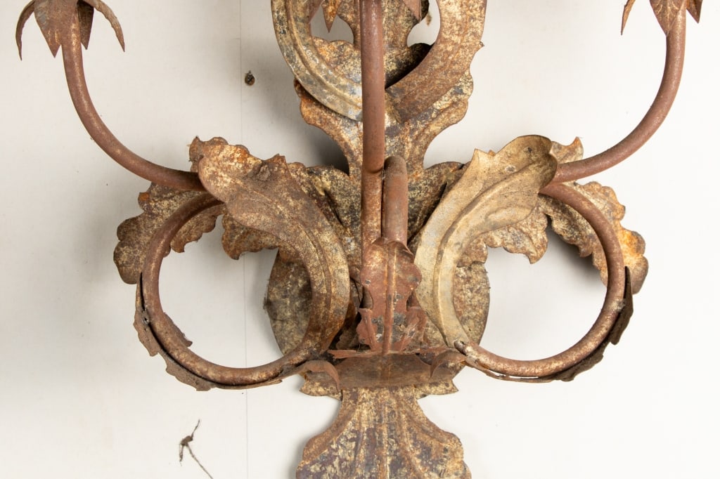 PAIR OF 20TH CENTURY ITALIAN WALL SCONCES - 4