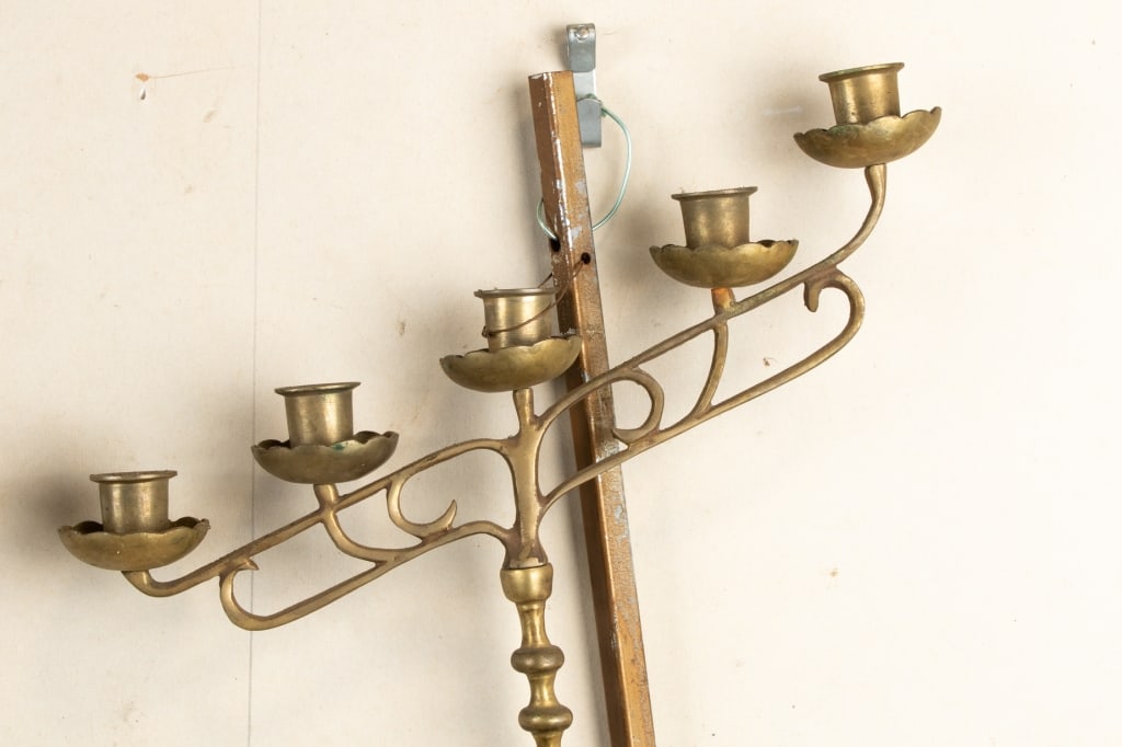 PAIR OF 20TH CENTURY BRASS WALL SCONCES - 6